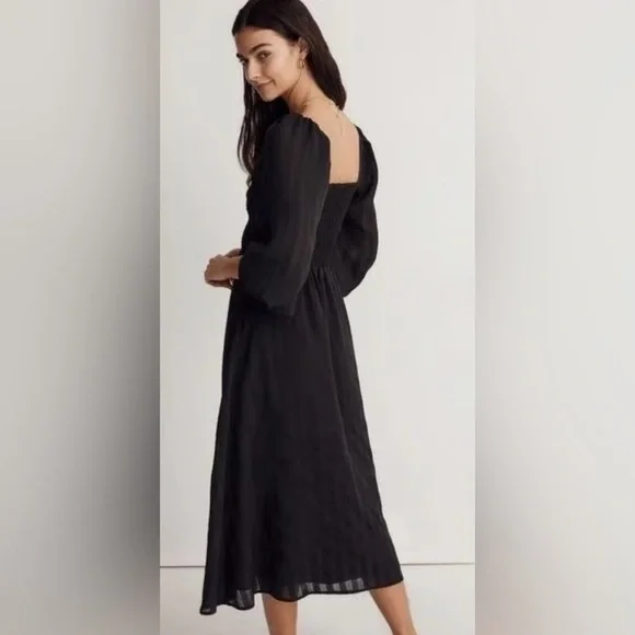 Madewell Lucie Sweetheart Smocked Bodice Puff Sleeve Satin Midi Dress in black - Picture 8 of 9